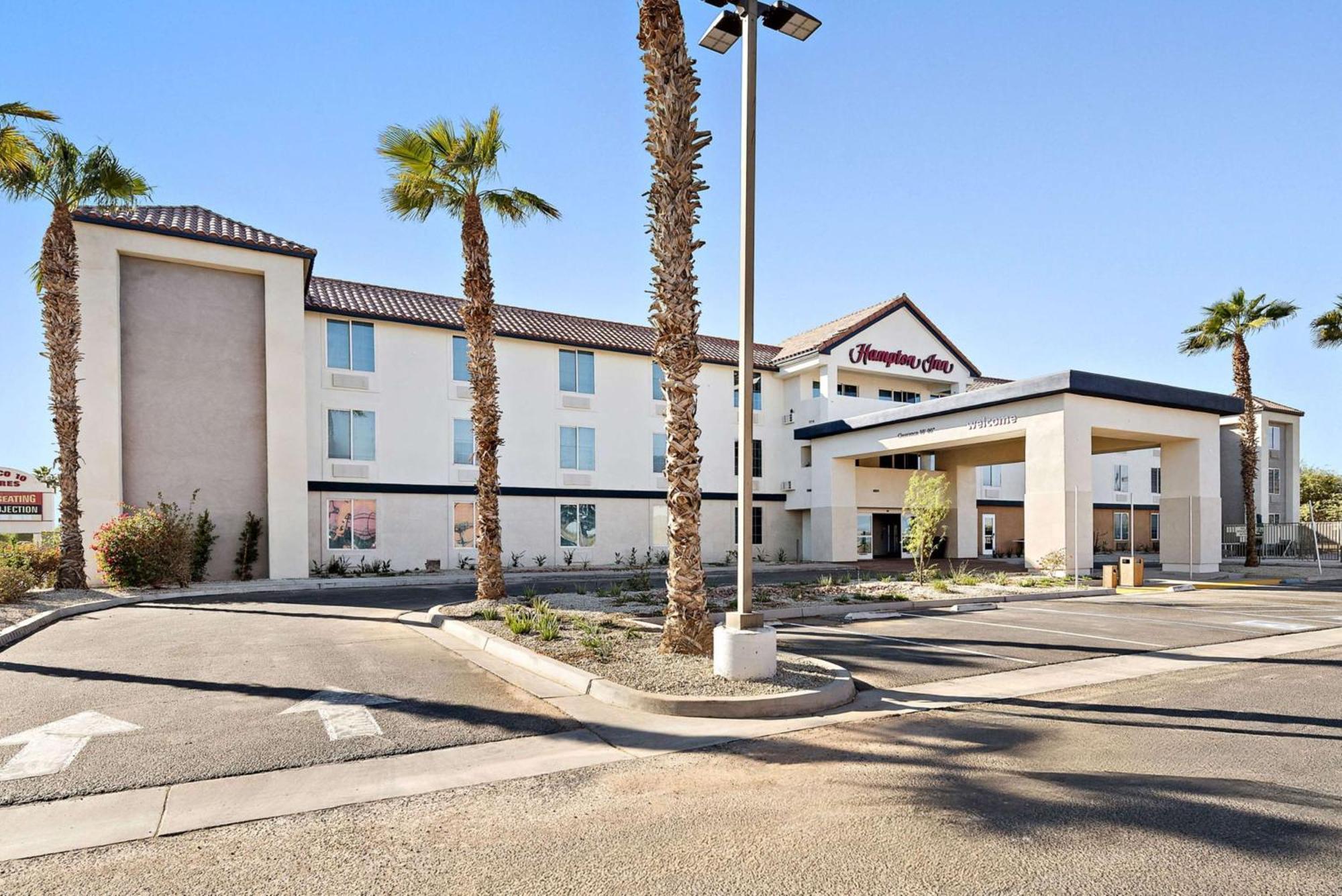 Hampton Inn By Hilton Calexico Exterior photo