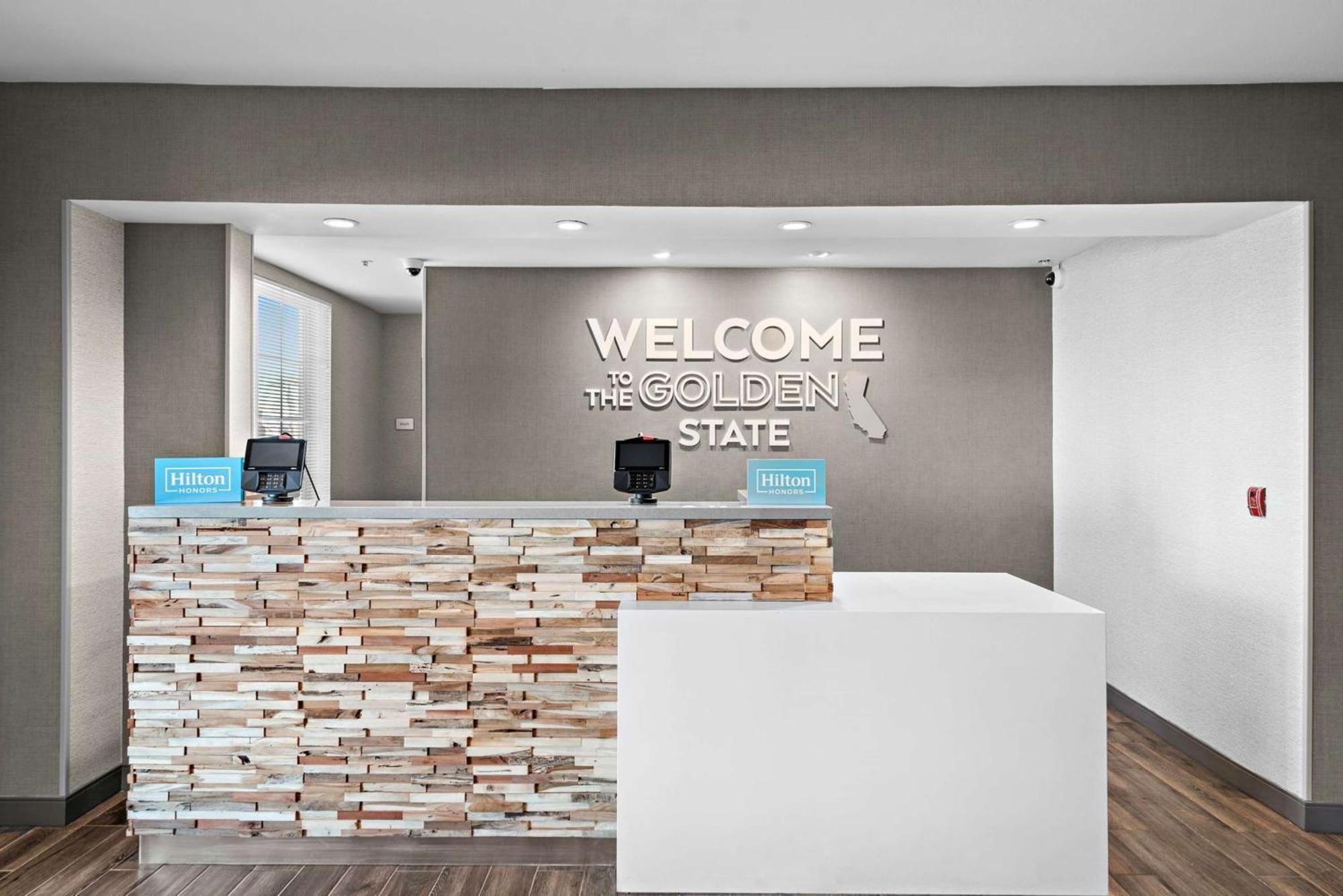Hampton Inn By Hilton Calexico Exterior photo