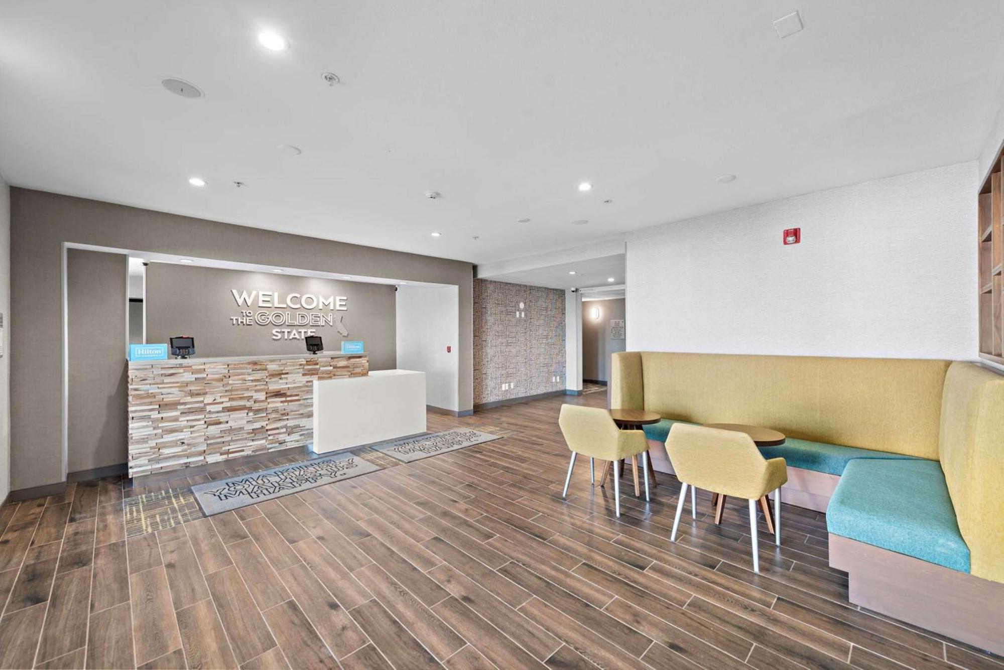 Hampton Inn By Hilton Calexico Exterior photo
