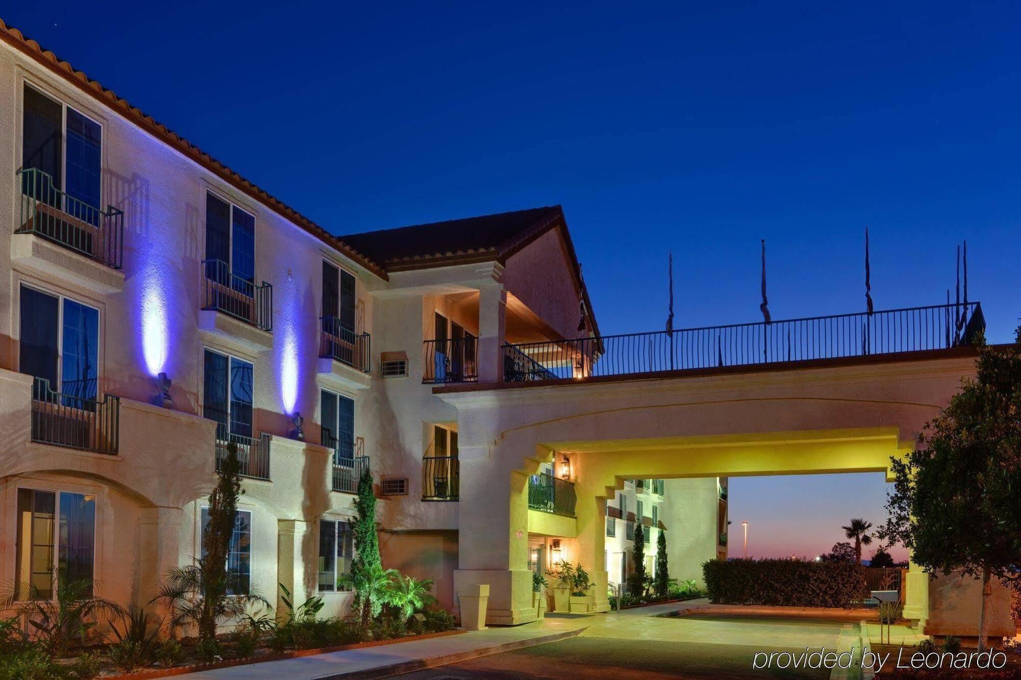 Hampton Inn By Hilton Calexico Exterior photo